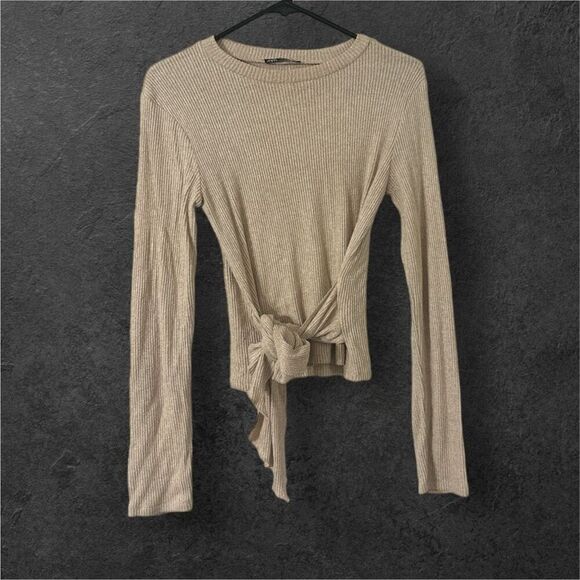 Zara Beige Crew Neck Sweater - Picture 1 of 4